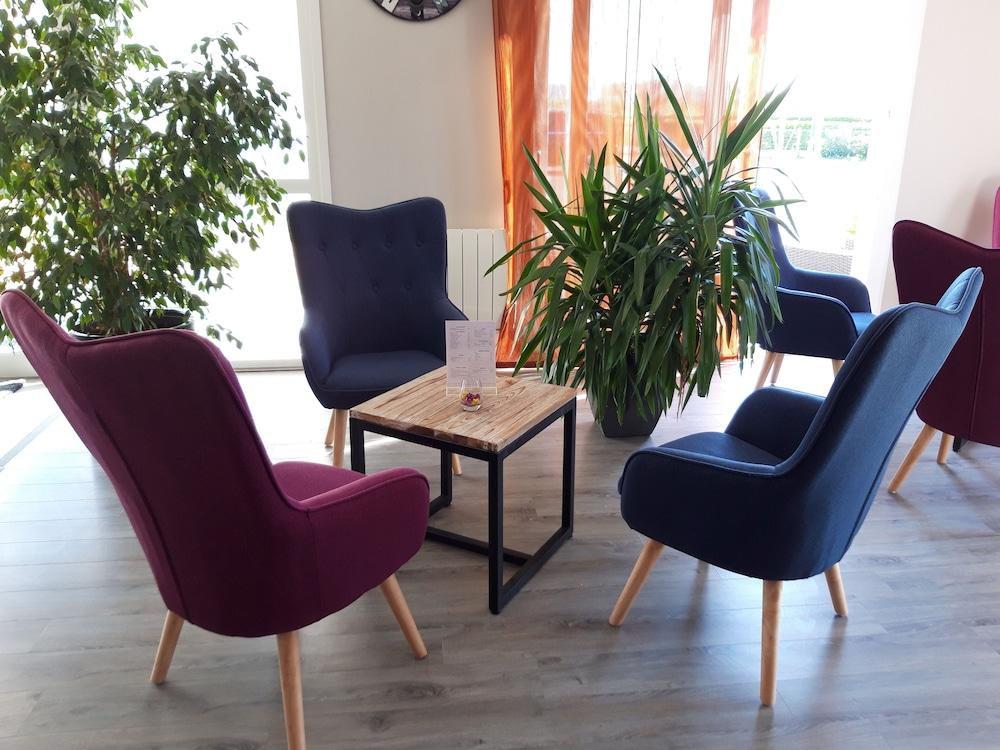 Hotel The Originals City, La Terrasse, Nord 3*