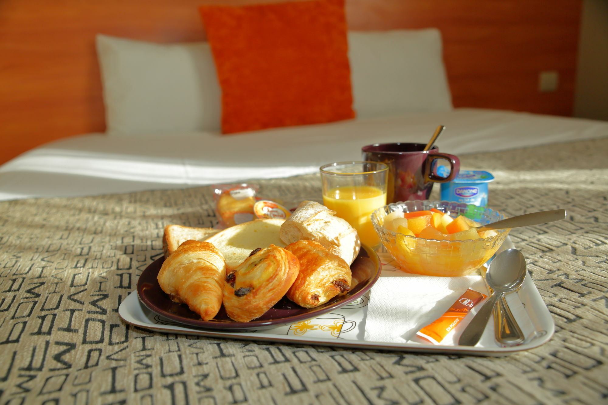 Hotel The Originals City, La Terrasse, Nord Tours